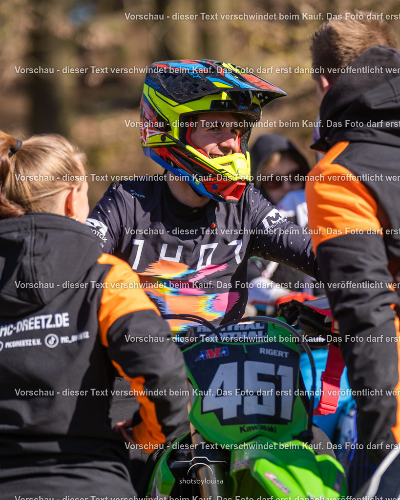 20260406_MSCHänchen-0246 | Sportfotografin aus Berlin-Brandenburg mit Fokus auf Motocross. Ich halte deine sportliche Leistung und echte Emotionen auf und neben der Strecke professionell fest. Entdecke die Fotos von deinem Rennen und bestelle sie direkt hier im Shop.