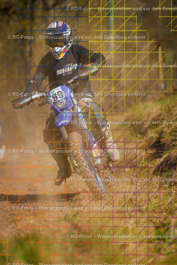 3 Lauf Mernes-937 | Sportfotografie von RO-Fotos: Motorsport, Motocross, Enduro, Laufveranstaltungen und Triathlon. Professionelle Fotos von Sportlern und Events. - Realisiert mit Pictrs.com