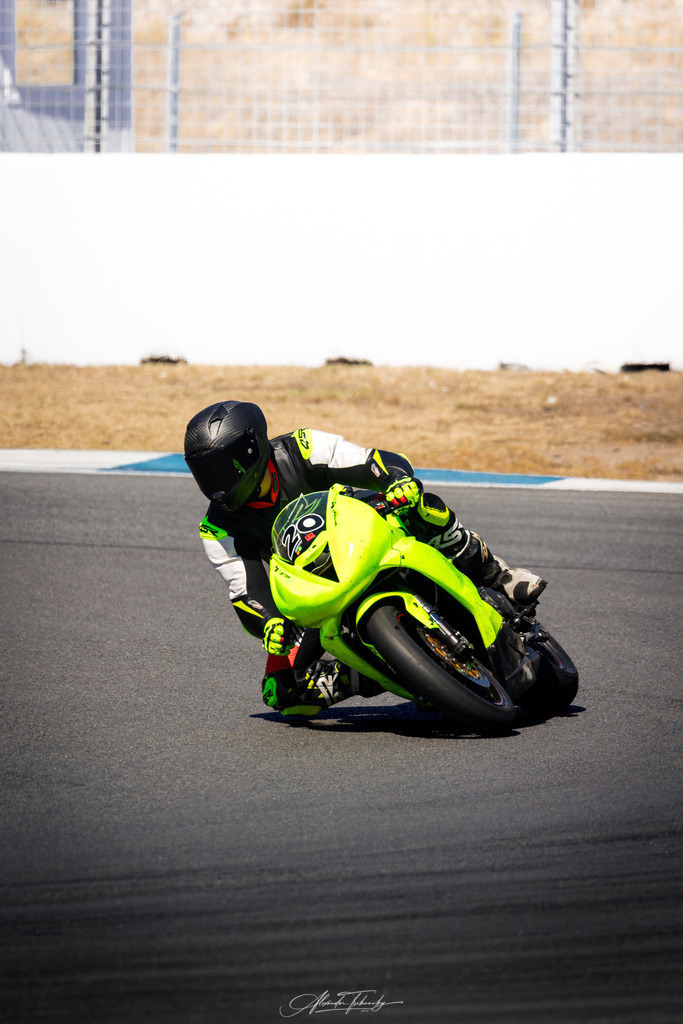 Ducati Trackday Hockenheimring 2026 | Entdecken Sie die faszinierende Welt von Alexander Tschuncky Arts: Kreative Fotografie, atemberaubende Automobilkunst und hochwertiger Bilderdruck. Lassen Sie sich inspirieren! - Realisiert mit Pictrs.com