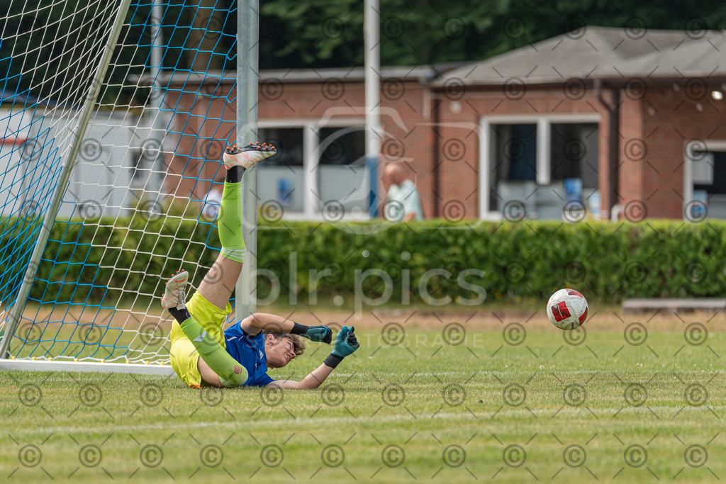 _DSC7829 | Professionelle Fußball- und Sportfotografie. Spielbilder online ansehen und kaufen – Einzelbilder oder komplette Galerien in hoher Qualität. - Realisiert mit Pictrs.com