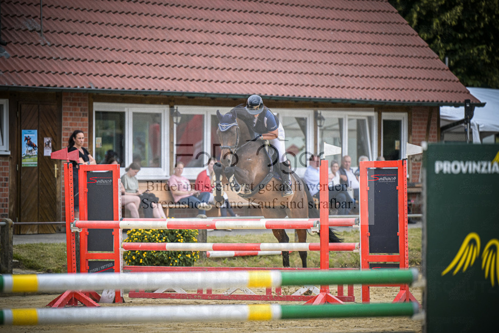 DOS_5594 | Entdecke hochwertige Reitturnierfotos von Foto Oger. Professionell, emotional und authentisch – jetzt Lieblingsmomente im Shop bestellen.Deutschlandweite Turnierfotografie. - Realisiert mit Pictrs.com