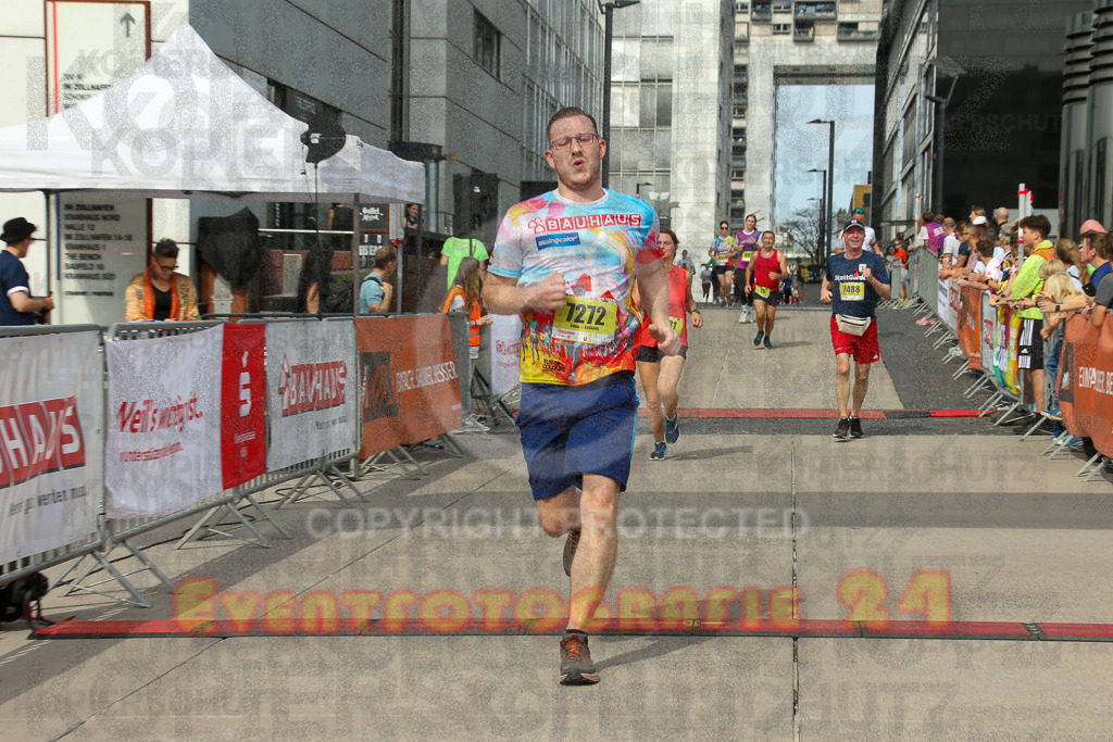 250920_1334_EX1_5527 | Sportfotografie im Rhein-Sieg Kreis, Köln, Bonn, NRW, Rheinland Pfalz, Hessen, etc. Unser Tätigkeitsfeld umfasst den Laufsport vom Volkslauf über den Marathon, Duathlon, Triathon bis zum Ultralauf wie Kölnpfad Ultra oder Schindertrail.