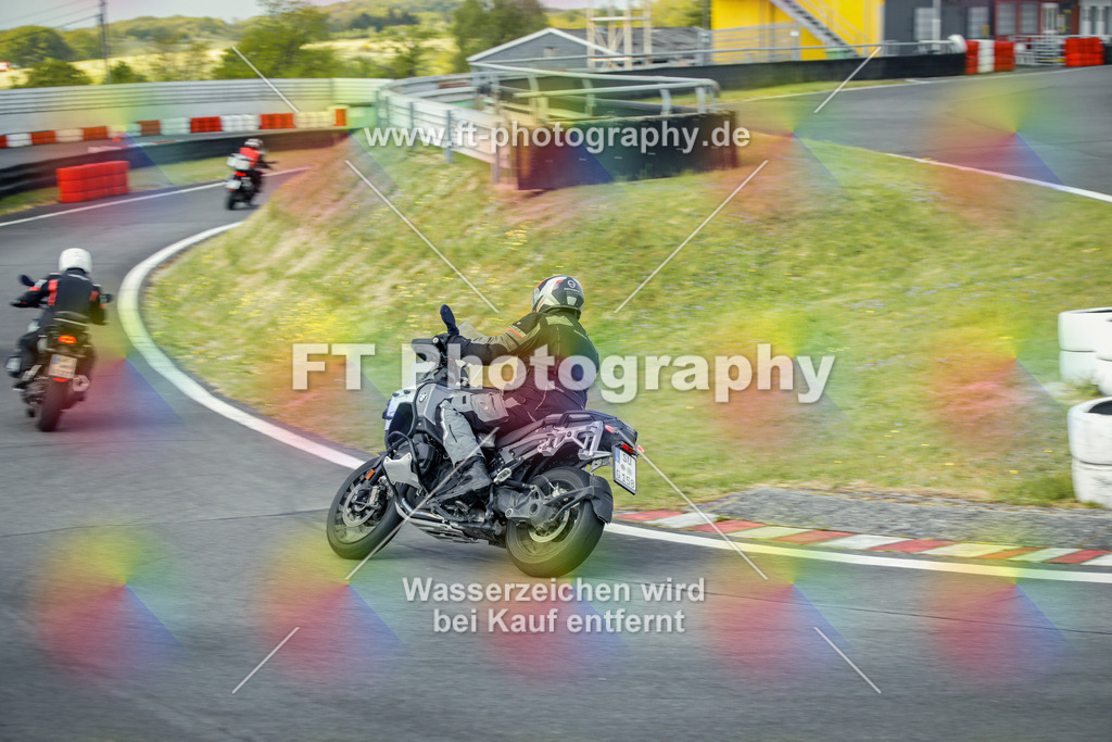 OBK_Mai_Justin_Uwe-10702 | Hier findet Ihr Bilder von Touristenfahrten auf der Nürburgring Nordschleife oder von anderen Veranstaltungen die ich besucht habe. Viel Spass beim Durch Schauen 