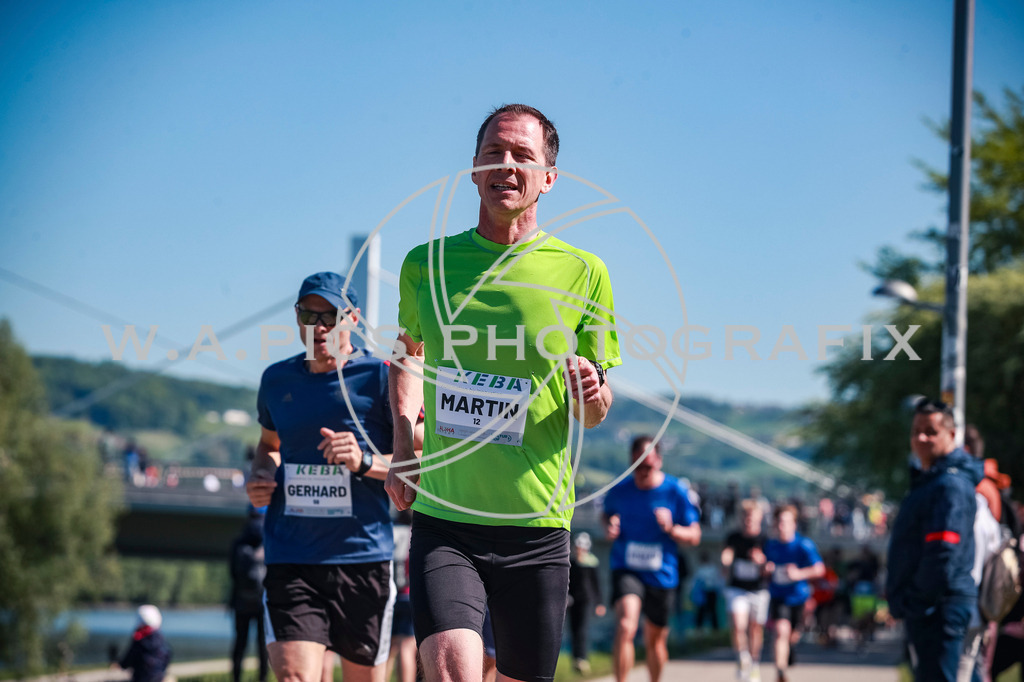 ..... | LINZ,AUSTRIA,27.April 25, Int. 3 Brückenlauf Linz  , Image shows: Photo: WAPICS / Manuel Binder