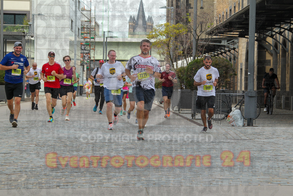 250920_1325_EV4_5504 | Sportfotografie im Rhein-Sieg Kreis, Köln, Bonn, NRW, Rheinland Pfalz, Hessen, etc. Unser Tätigkeitsfeld umfasst den Laufsport vom Volkslauf über den Marathon, Duathlon, Triathon bis zum Ultralauf wie Kölnpfad Ultra oder Schindertrail.