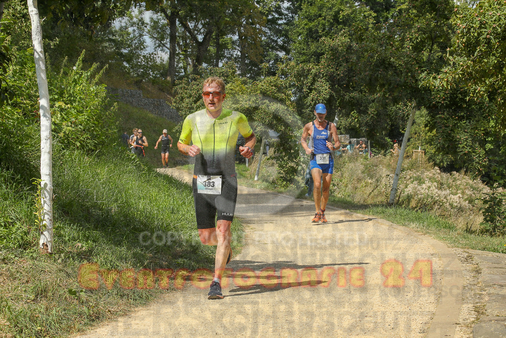 250824_1333_EX1_2816 | Sportfotografie im Rhein-Sieg Kreis, Köln, Bonn, NRW, Rheinland Pfalz, Hessen, etc. Unser Tätigkeitsfeld umfasst den Laufsport vom Volkslauf über den Marathon, Duathlon, Triathon bis zum Ultralauf wie Kölnpfad Ultra oder Schindertrail.