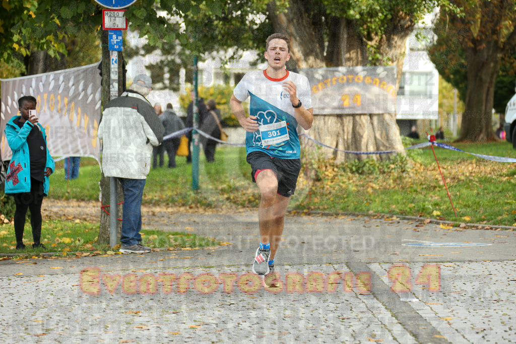 241020_1004_EX1_7643 | Sportfotografie im Rhein-Sieg Kreis, Köln, Bonn, NRW, Rheinland Pfalz, Hessen, etc. Unser Tätigkeitsfeld umfasst den Laufsport vom Volkslauf über den Marathon, Duathlon, Triathon bis zum Ultralauf wie Kölnpfad Ultra oder Schindertrail.
