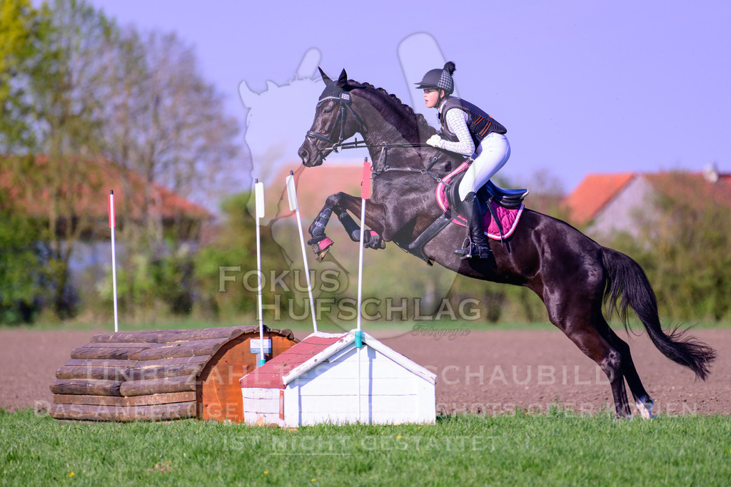 18042026-Gernlinden-04-1-1518 | Fokus Hufschlag Fotografie - Realisiert mit Pictrs.com
