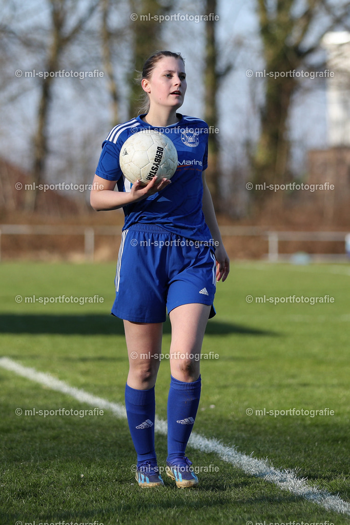 Fußball I Frauen I Saison 2025/2026 I Oberliga Schleswig-Holstein I 14. Spieltag I Merkur Hademarschen - SSC Hagen Ahrensburg | ml-sportfotografie - Realisiert mit Pictrs.com