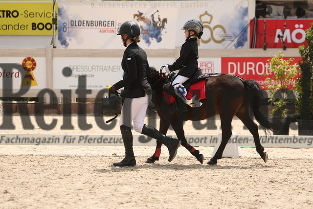 Winterlingen_2023_Prfg.Nr.26_Führzügel-WB (56) | Alle Fotos der Reiterjournal Fotografin Doris Matthaes im Reiterjournal Online-Fotoshop. - Realisiert mit Pictrs.com