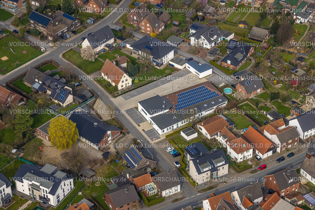 Lippetal240307194 | Luftbild, Wohngebiet, Feuerwehr Gebäude Löschzug Herzfeld mit Solardach, Lippetal, Herzfeld, Nordrhein-Westfalen, Deutschland