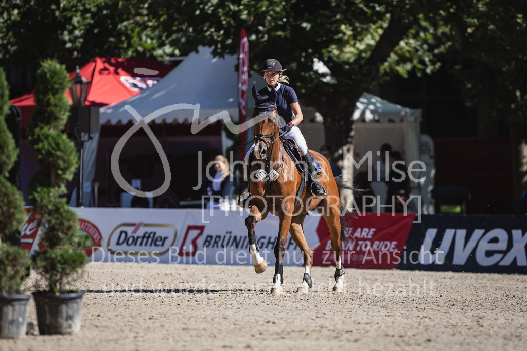 230907_OWLCh_SpringpferdeM-117 | Deine schönsten Turniermomente als professionelle Fotos! Entdecke hochwertige Pferdesport-Fotografie im Online-Shop. Jetzt Fotos finden & bestellen!