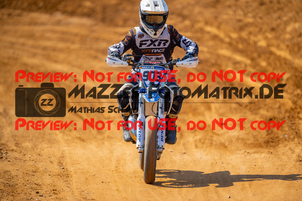 MaZZes-Fotomatrix-20260815-605250 | ROOKIES