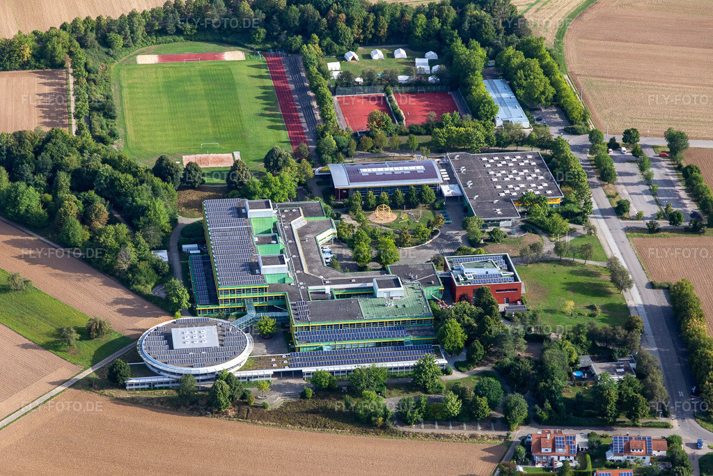 Luftbild: HAP Grieshaber Gymnasium im BZN und Wittumhalle im Ortsteil Rommelsbach in Reutlingen im Bundesland Baden-Württemberg in Deutschland. Foto: IMG_008619.jpg vom 27.08.2020 durch Werner Riehm/FLY-FOTO.de
