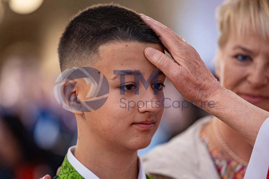 RR5M5697 | Firmung Klagenfurt-Dom 19.05.2024 8 Uhr