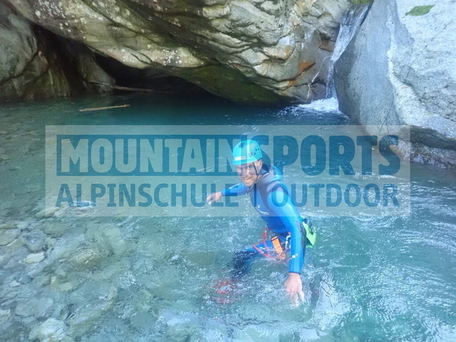 P9220049 | Bestelle die Bilder deines Berg- oder Wasser-Abenteuers mit Mountain Sports bequem von zu Hause aus direkt über unseren Online Fotoshop von pictrs.com. - Realisiert mit Pictrs.com