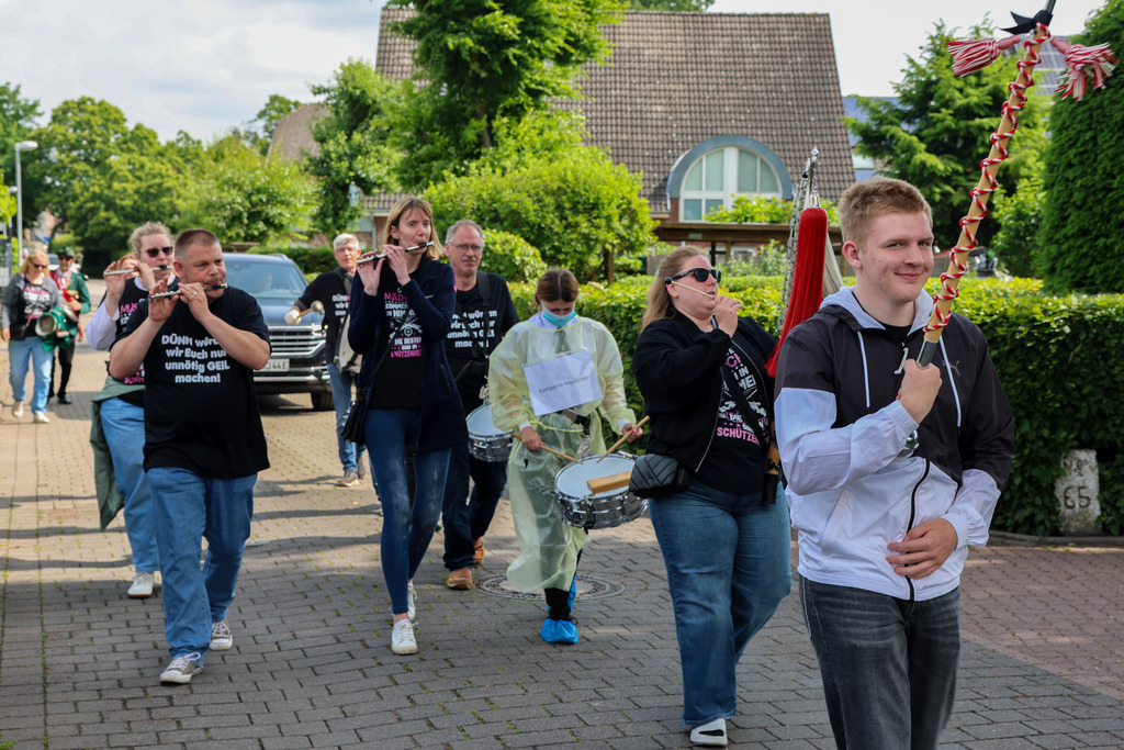 top-top.de-250601-001 | Foto, Video, Fotografie, Videografie, Fotobox, DJ, Discjockey, Musik, Musikbox, Veranstaltung, Photobooth, Amazon, Ebay, Buchtipp, Bestseller, Autor, Verlag, Buch, Wesel, Hamminkeln, NRW, Dinslaken, Rees, Drohne, Hochzeit, Party, Fotobox, Wesel, Fotograf