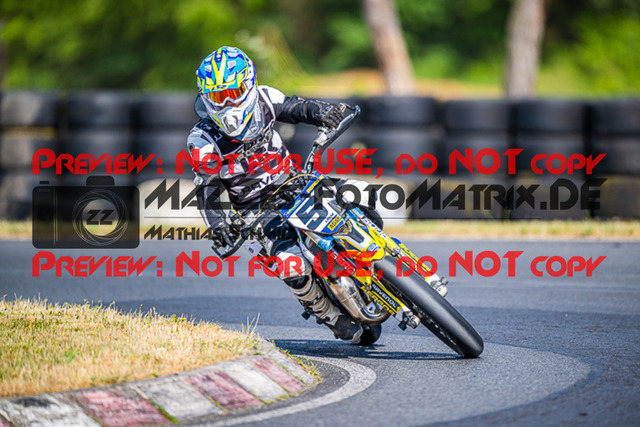 MaZZes_FotoMatrix_220528_3638 | Fotograf Mathias Schmid
Sportfotograf,
Eventfotograf,
Hochzeitsfotograf,
Portraitfotograf