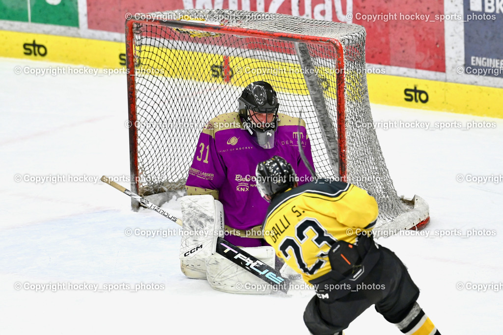 EC Kellerberg vs. EC Arnoldstein | #31 Frank Patrick EC Kellerberg, #23 Galli Stefan EC Arnoldstein, EC Kellerberg vs. EC Arnoldstein, EC Kellerberg vs. EC Arnoldstein am 03.02.2025 in Villach (Stadthalle Villach), Austria, (Photo by Bernd Stefan)