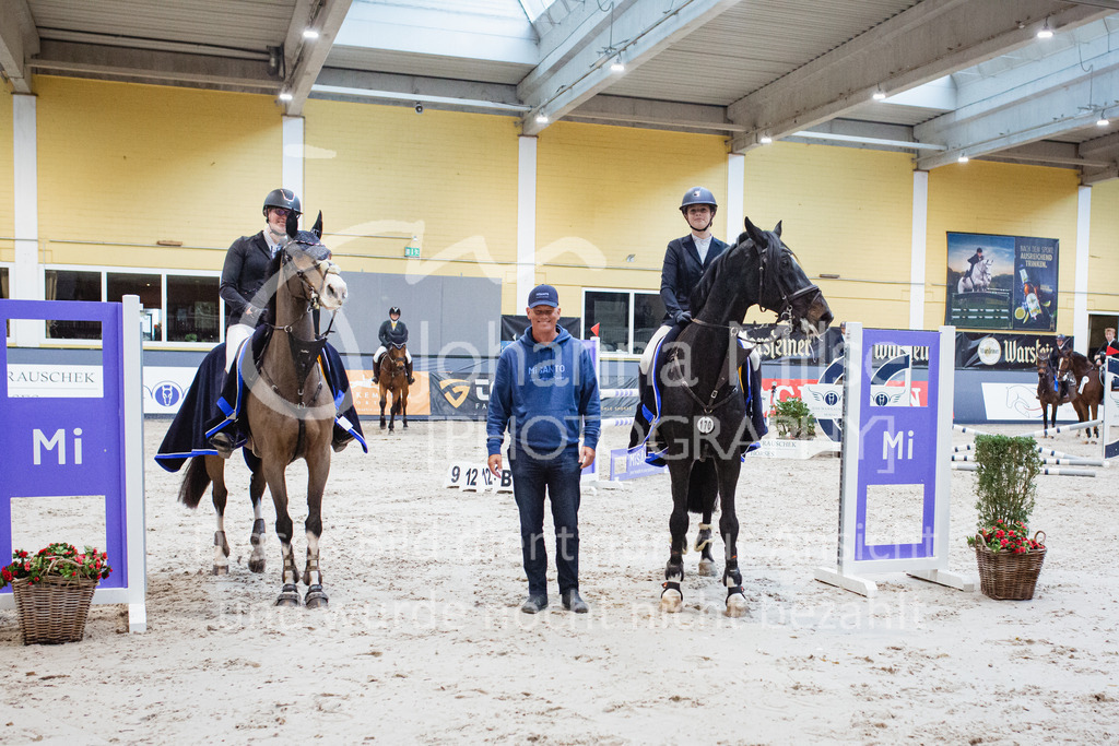 221112_Warstein_L-Spr-280 | Deine schönsten Turniermomente als professionelle Fotos! Entdecke hochwertige Pferdesport-Fotografie im Online-Shop. Jetzt Fotos finden & bestellen!