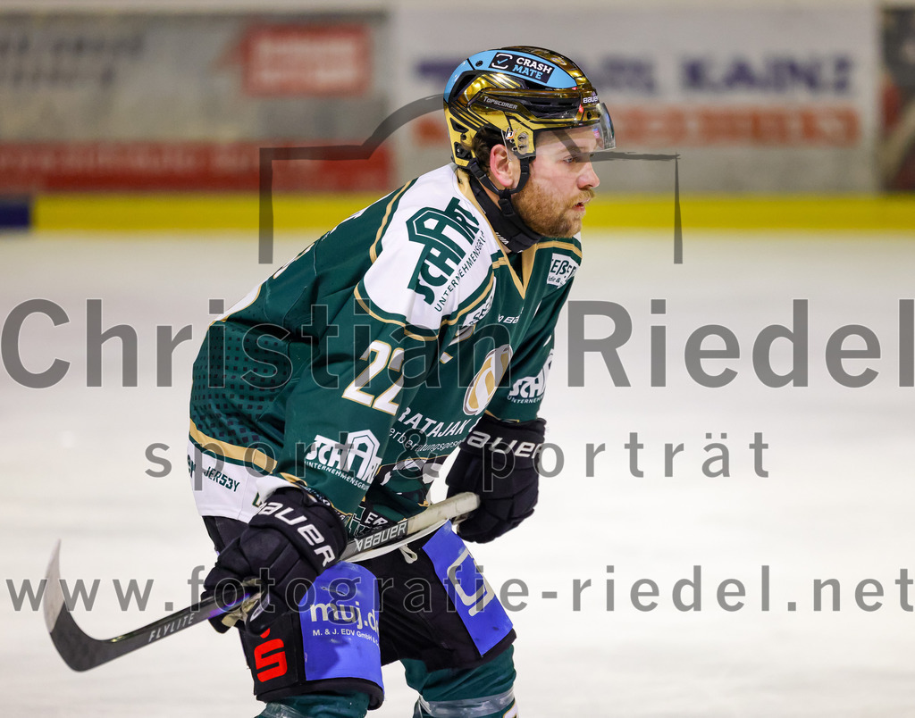 2026-02-20_134_TSV_Erding_gegen_Deggendorfer_SC | Erding, Deutschland, 20.02.2026:Eishockey, Oberliga Süd 2025 / 2026, 49. Spieltag, TSV Erding gegen Deggendorfer SC, Endergebnis: 4:1Grady Hobbs (Erding Gladiators, #22)Foto: Christian Riedel / fotografie-riedel.net