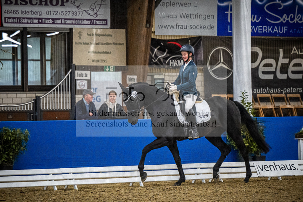 DOS_0826 | Entdecke hochwertige Reitturnierfotos von Foto Oger. Professionell, emotional und authentisch – jetzt Lieblingsmomente im Shop bestellen.Deutschlandweite Turnierfotografie. - Realisiert mit Pictrs.com