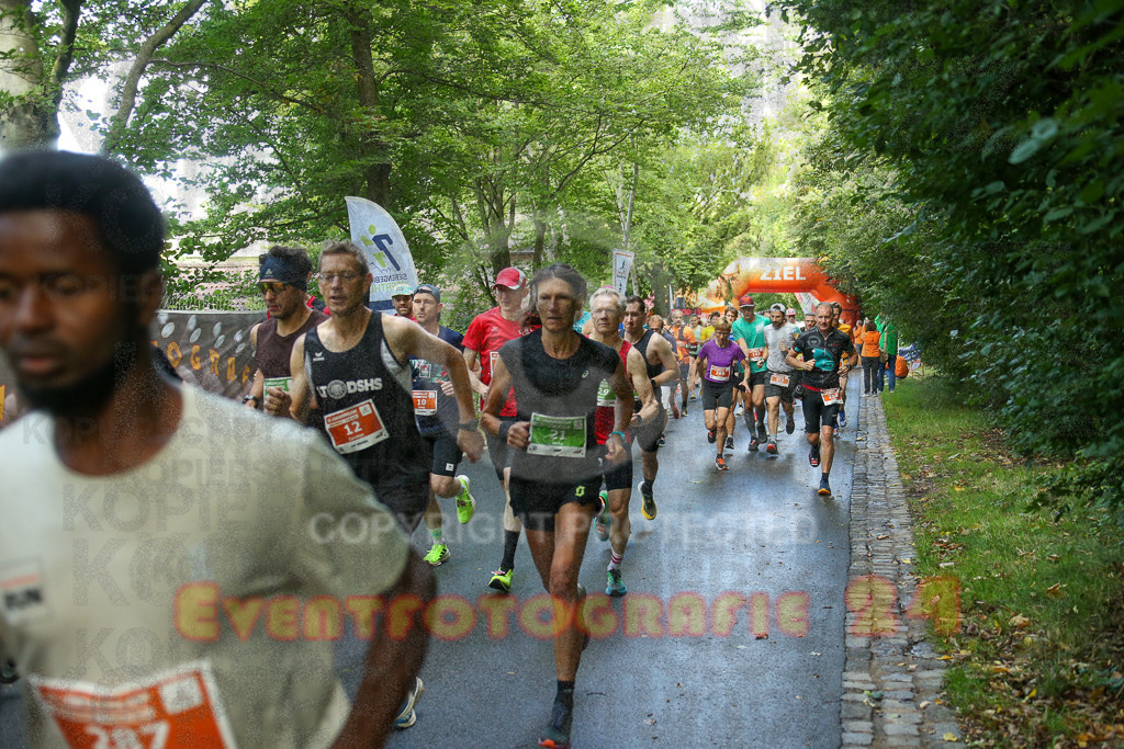 250914_1100_EX1_1173 | Sportfotografie im Rhein-Sieg Kreis, Köln, Bonn, NRW, Rheinland Pfalz, Hessen, etc. Unser Tätigkeitsfeld umfasst den Laufsport vom Volkslauf über den Marathon, Duathlon, Triathon bis zum Ultralauf wie Kölnpfad Ultra oder Schindertrail.