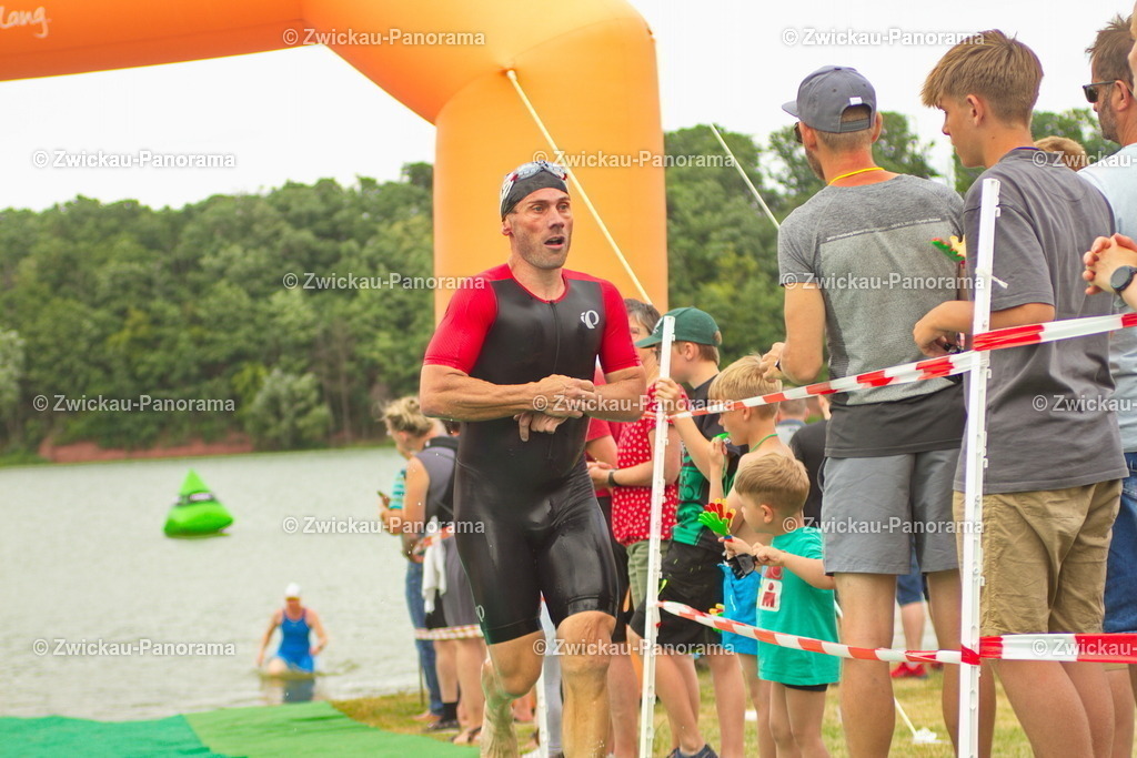 2023_0630_KoberTriathlon_Jeder0052 | Urban. Natur. Panorama. Luftbild. 
Der Bildershop für aufregende Perspektiven!
Für Deko, Wandbild und Kalender!
Wir bringen LED-Bilder zum Leuchten!
