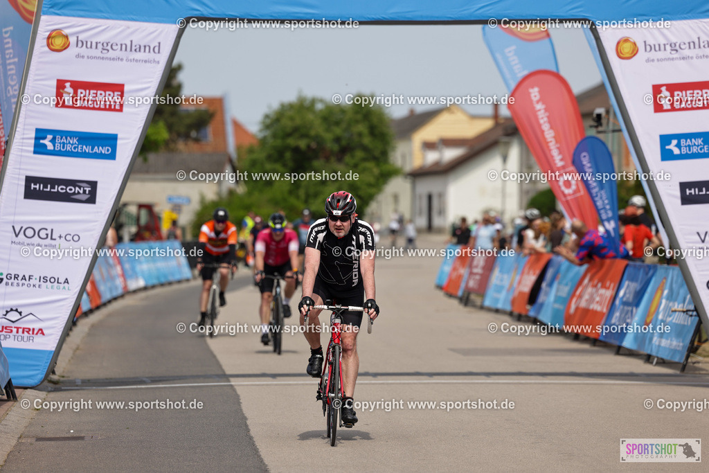 VJ__9367 | Neusiedlersee Radmarathon 2026@sportshot_your_pictrs #yourpictures#roadtowm2029 #nrm #neusiedlerseeradmarathon #neusiedlersee #neusiedlerseetourismus #burgenland #mörbisch #nrm26 #burgenlandtourismus #voglundco #poweredbyburgenlandtourismus #radsport #rad #marathon #ucigranfondo #visitburgenland #ucigranfondoworldseries