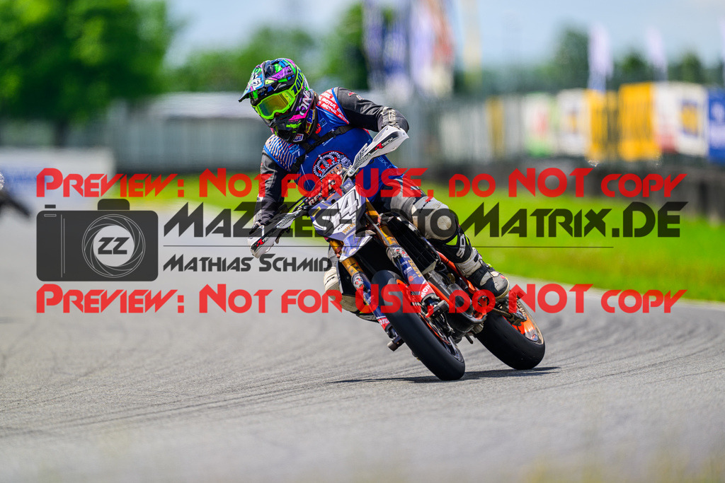 MaZZes_FotoMatrix_240623_6007705_8999 | UE40