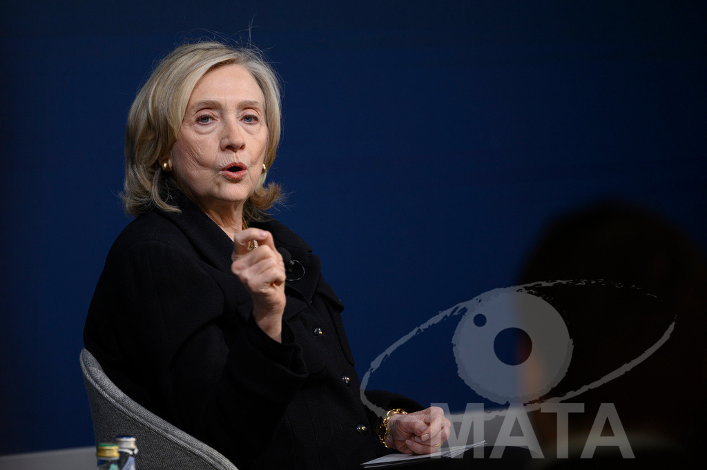 _DWI2726 | Die US-Politikerin Hillary Clinton auf der Veranstaltung Bridging Scholarship and Statecraft im Rahmen der Münchner Sicherheitskonferenz 2026. München, 13.02.2026 Bayern Deutschland  - Realisiert mit Pictrs.com