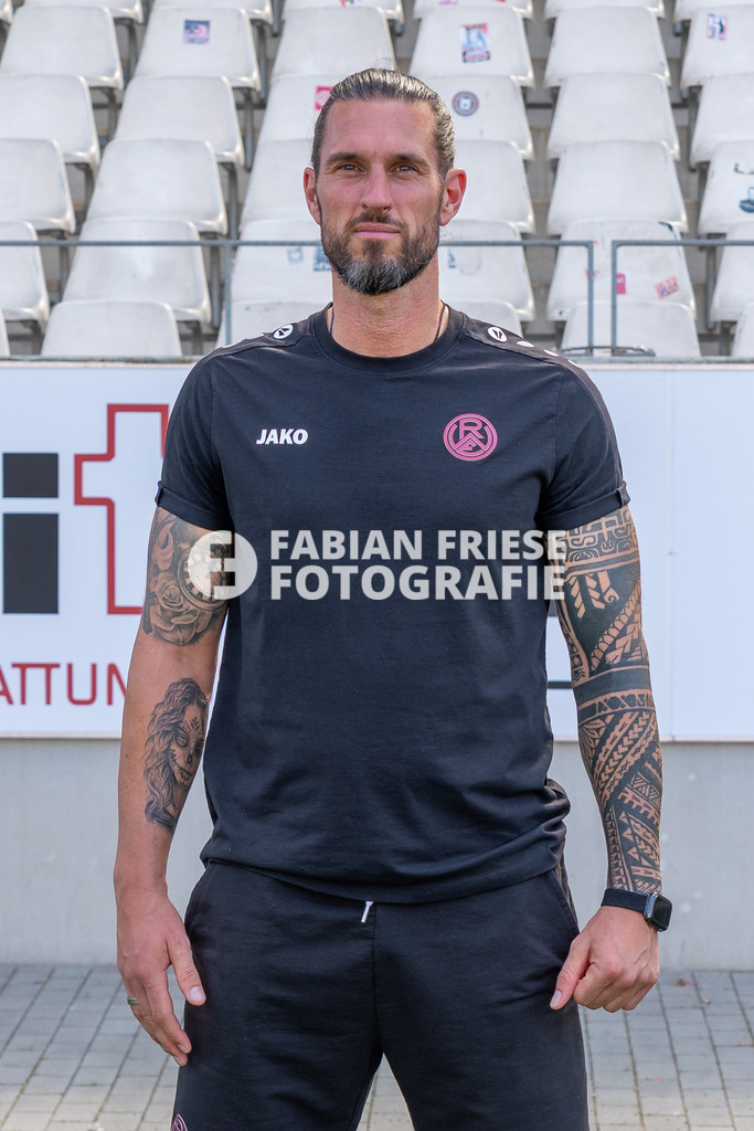 Rot-Weiss Essen; 3. Liga, Portraettermin 2026/2027, Foto: Eibner-Pressefoto/Fabian Friese | Manuel Lenz,Rot-Weiss Essen; 3. Liga, Portraettermin 2026/2027, Foto: Eibner-Pressefoto/Fabian Friese - Realisiert mit Pictrs.com