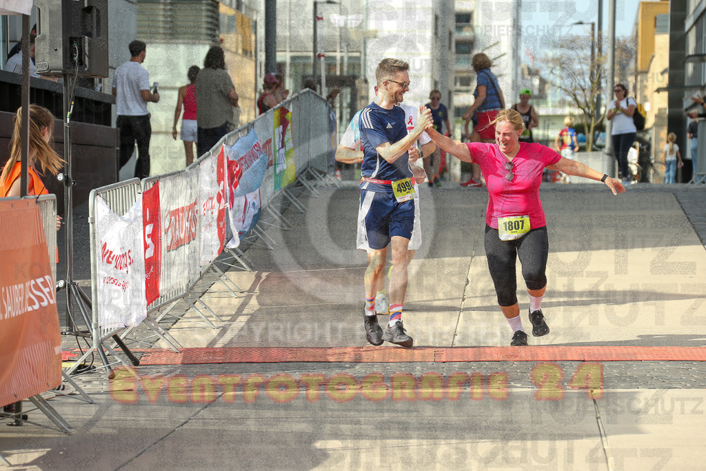 250920_1547_EX1_0659 | Sportfotografie im Rhein-Sieg Kreis, Köln, Bonn, NRW, Rheinland Pfalz, Hessen, etc. Unser Tätigkeitsfeld umfasst den Laufsport vom Volkslauf über den Marathon, Duathlon, Triathon bis zum Ultralauf wie Kölnpfad Ultra oder Schindertrail.