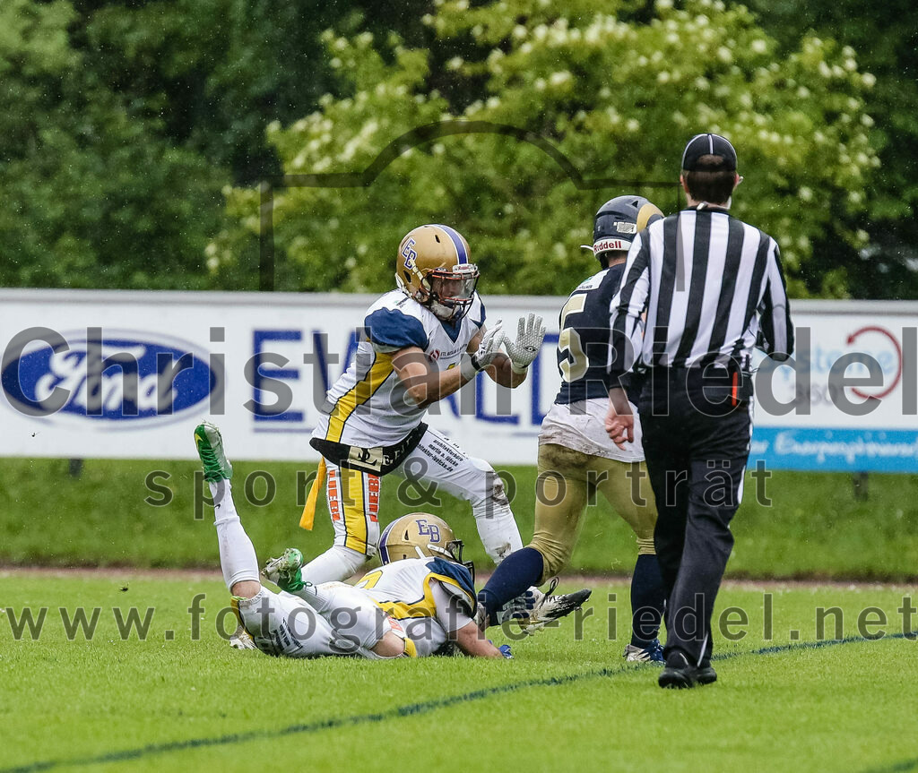 2022-05-29_020_Erding_Bulls_gegen_Nuernberg_Rams | Erding, Deutschland, 29.05.2022:
Fußball, Regionalliga 2022, 5. Spieltag, Erding Bulls gegen Nürnberg Rams, Endergebnis: 10:16

Adam Coronado (Erding Bulls, #4)

Foto: Christian Riedel / fotografie-riedel.net