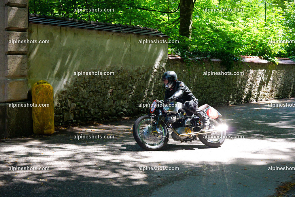 P1036643 | Erleben Sie atemberaubende, hochqualitative Fotos Ihrer Fahrt entlang der malerischen Alpenstraßen. Besuchen Sie alpineshots.com, um professionelle Aufnahmen Ihrer unvergesslichen Reise zu finden und zu kaufen - Realisiert mit Pictrs.com