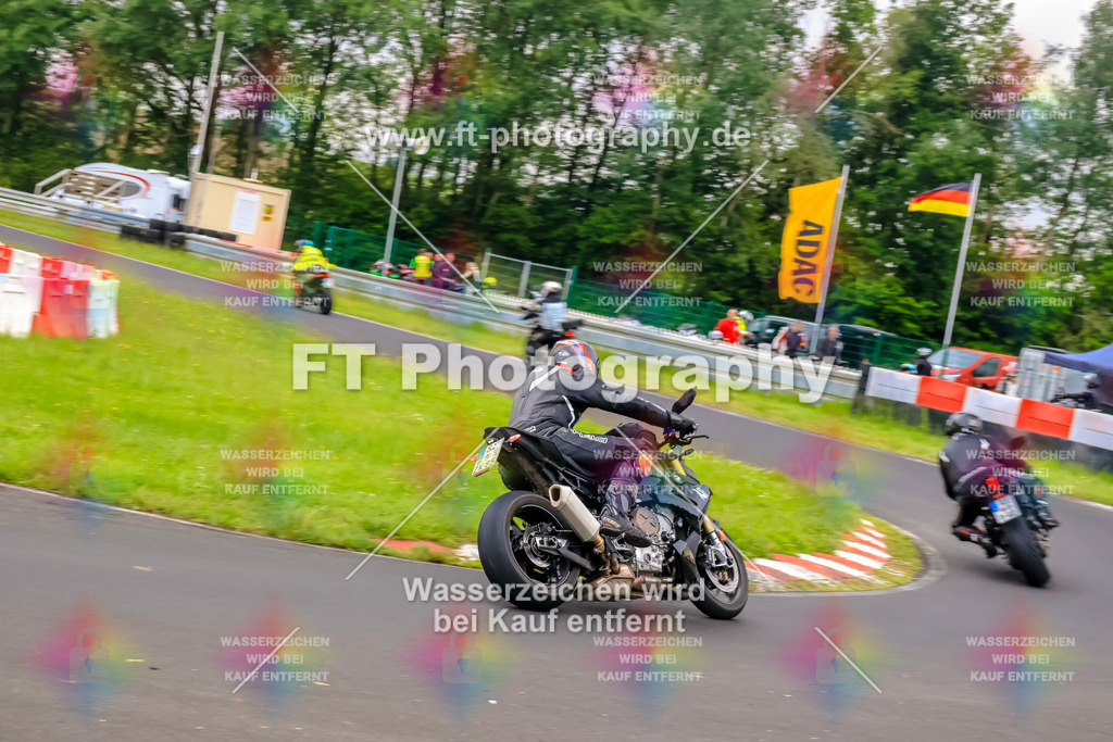 VBK-6378 | Hier findet Ihr Bilder von Touristenfahrten auf der Nürburgring Nordschleife oder von anderen Veranstaltungen die ich besucht habe. Viel Spass beim Durch Schauen 