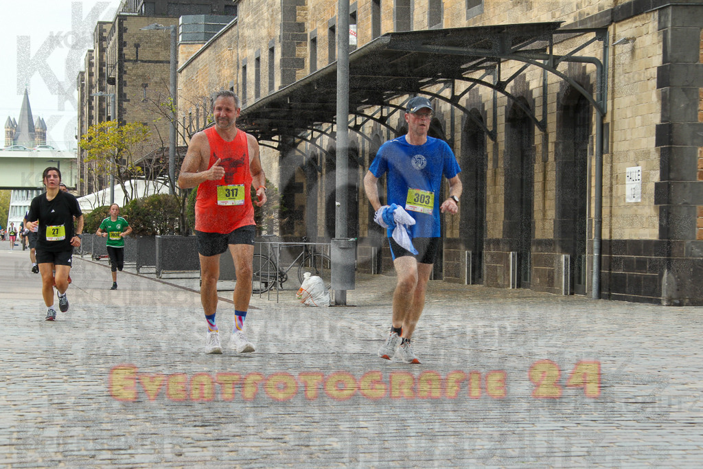 250920_1529_EV4_8907 | Sportfotografie im Rhein-Sieg Kreis, Köln, Bonn, NRW, Rheinland Pfalz, Hessen, etc. Unser Tätigkeitsfeld umfasst den Laufsport vom Volkslauf über den Marathon, Duathlon, Triathon bis zum Ultralauf wie Kölnpfad Ultra oder Schindertrail.