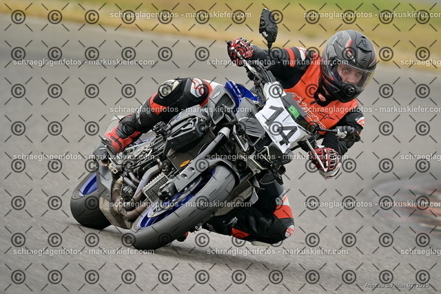 25bt05-0549 | markuskiefer.com - Realisiert mit Pictrs.com