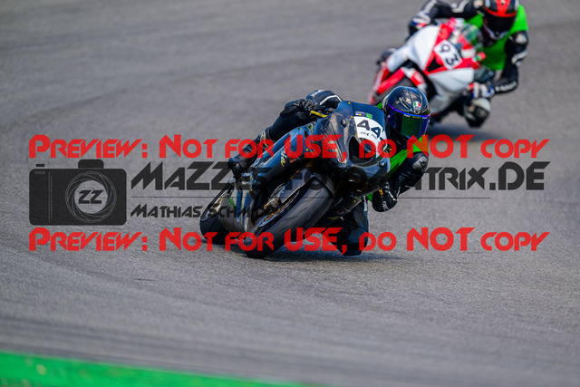 MaZZes_FotoMatrix_240520_6007705_6515 | INST