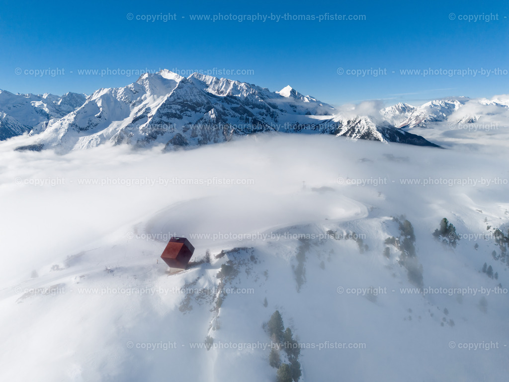 Granatkapelle mit Schnee copyright  Thomas Pfister-17 | PHOTOGRAPHY BY THOMAS PFISTER
