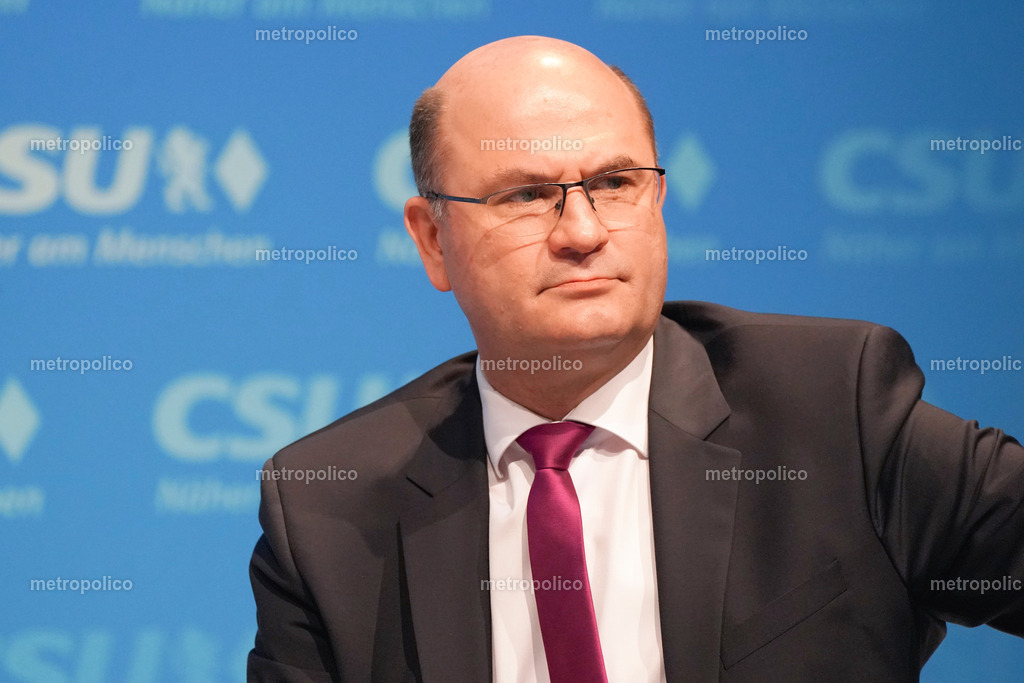 Albert Füracker (4) | Metropolico