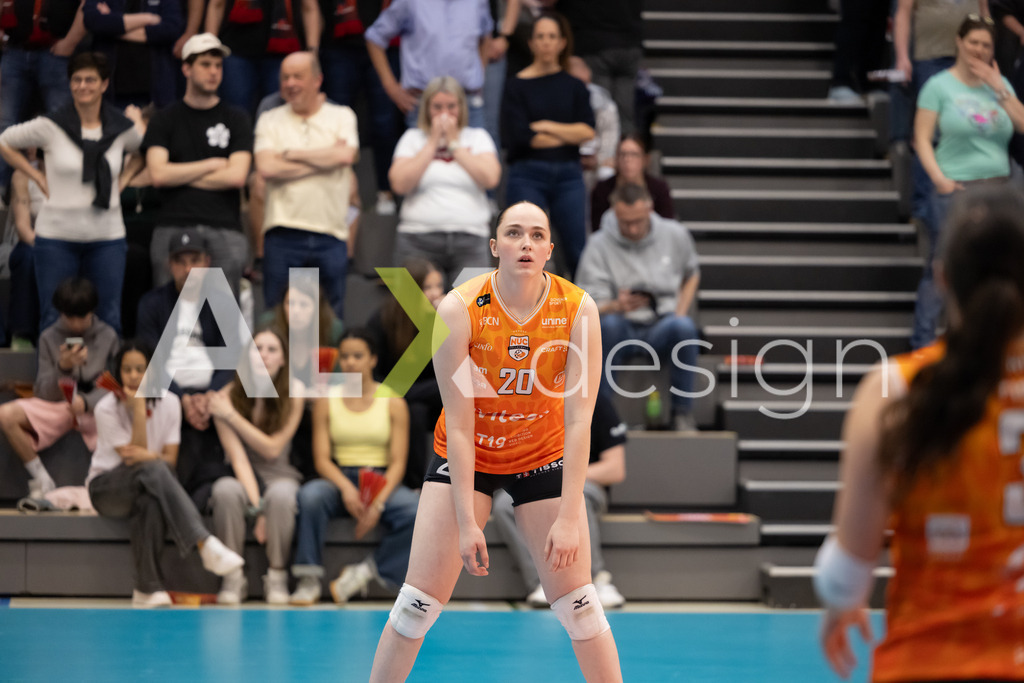 Volleyball I Frauen I Saison 2025-2026 I Volleyball NLA | Women I  Playoffs Finals 1/5 I viteos NUC - VC Kanti Schaffhausen I 06.04.2026 | 20 Charlotte Schneider (CH) (Viteos NUC) – Mitte - Realisiert mit Pictrs.com