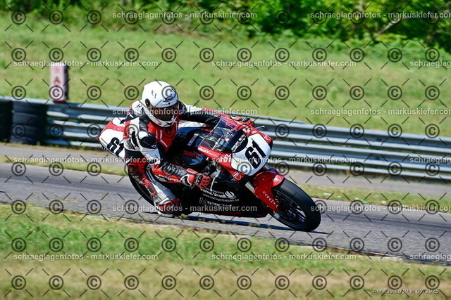 25bc03-0333 | markuskiefer.com - Realisiert mit Pictrs.com