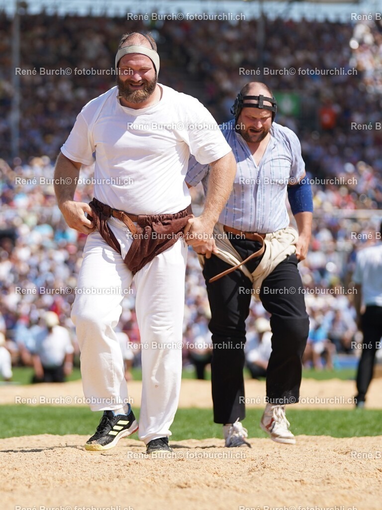 176 | René Burch leidenschaftlicher Fotograf aus Kerns in Obwalden.  Hier finden sie Sport, Landschaft und Natur Fotografie.
 - Realisiert mit Pictrs.com