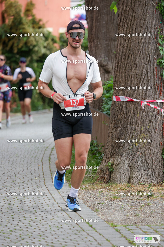 KSZ_8962 | Stadttriathlon Erding 2025. #yourpictrs #sportshot_your_pictrs @Sportshotphotography #stadttriathlonerding Copyright: www.sportshot.de