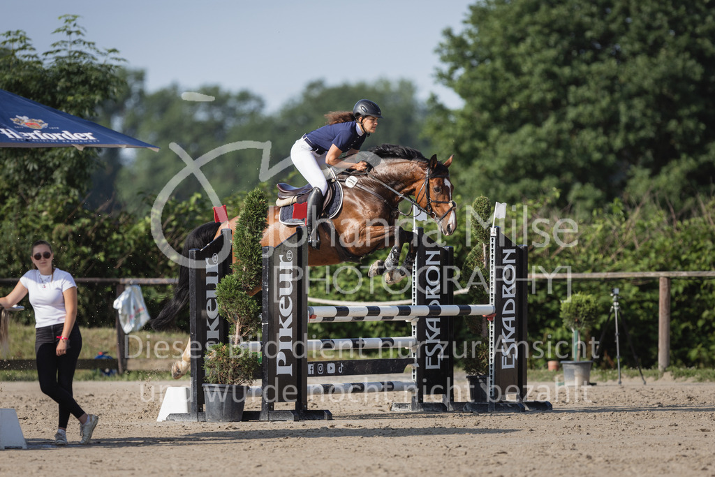 230624_PfSpTa_A2-Spr-202 | Deine schönsten Turniermomente als professionelle Fotos! Entdecke hochwertige Pferdesport-Fotografie im Online-Shop. Jetzt Fotos finden & bestellen!