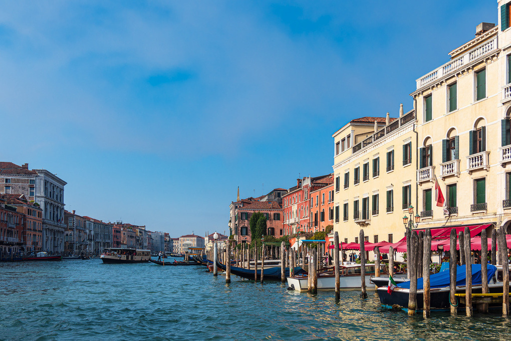 Blick auf historische Gebäude in Venedig, Italien | Blick auf historische Gebäude in Venedig, Italien.