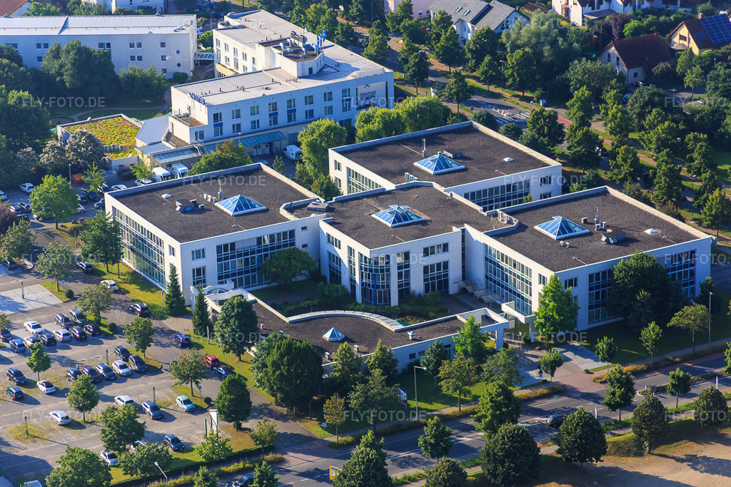 Luftbild: Office Center Bensheim mit jap. Restaurant Okinawa in Bensheim im Bundesland Hessen in Deutschland. Foto: IMG_091460.jpg vom 07.07.2016 durch Werner Riehm/FLY-FOTO.deOKINAWA-BENSHEIM.DE