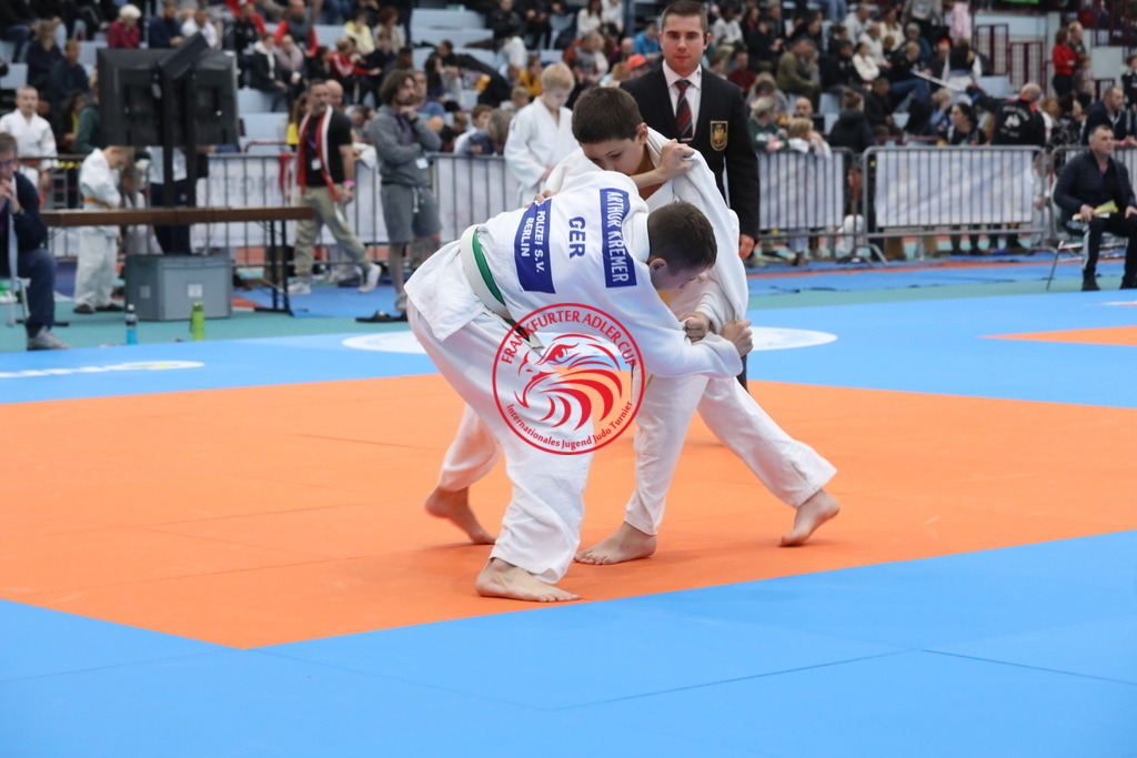 1J7A2563 | Fotos vom Adler Cup - Pictures from Adler Cup

Hier findet Ihr alle Eindrücke und großen Momente der Adler Cup Wochenenden. Here you will find all impressions and great moments of the Adler Cup weekends. - Realisiert mit Pictrs.com