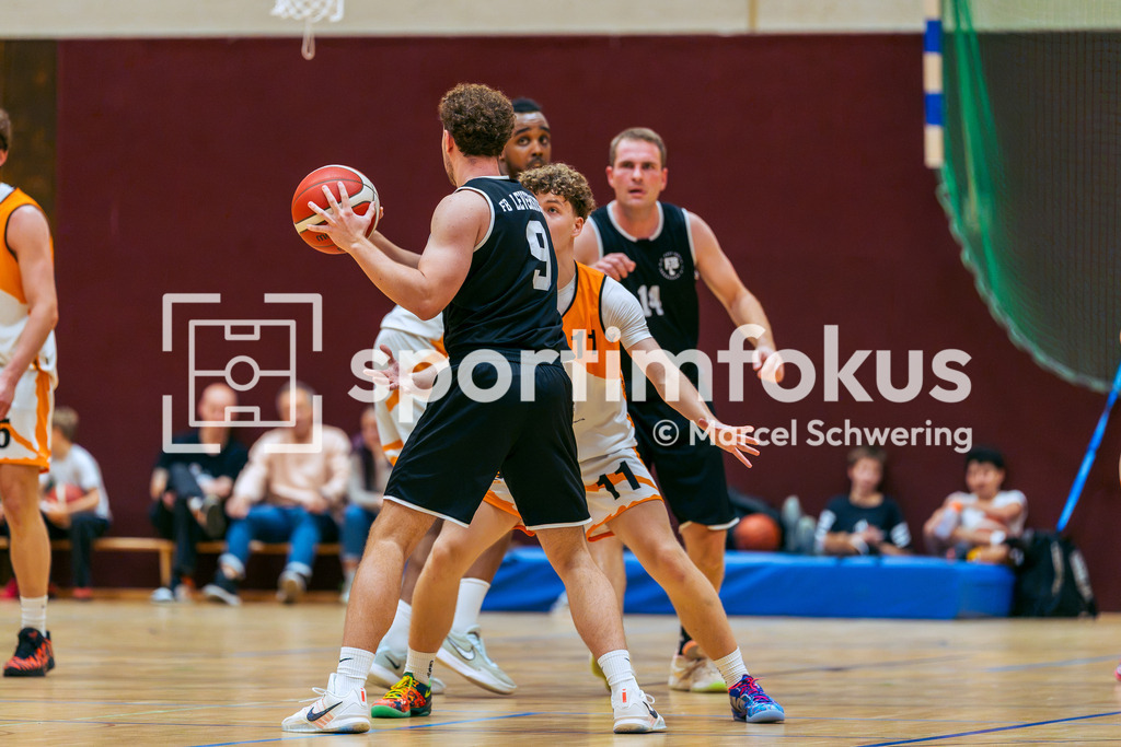 Südwest Baskets Wuppertal – SC Fast-Break Leverkusen | 2. Regionalliga 1 Herren: Südwest Baskets Wuppertal gegen SC Fast-Break Leverkusen, Wuppertal, 19.09.2026. Endstand: 82:71. sportimfokus / Marcel Schwering - Realisiert mit Pictrs.com